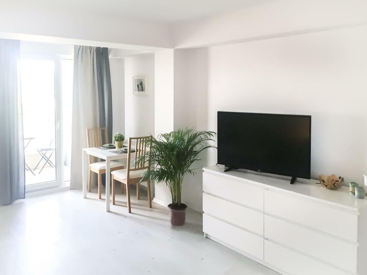 Airport Residence - Across From Otopeni Airport Esterno foto